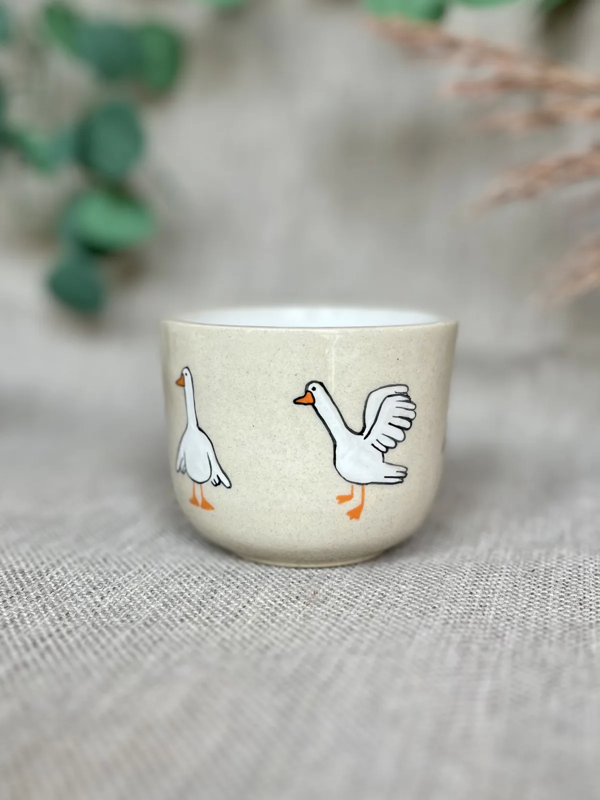 Ręcznie robiony ceramiczny kubek Ceranika z aplikacją ptak gęś