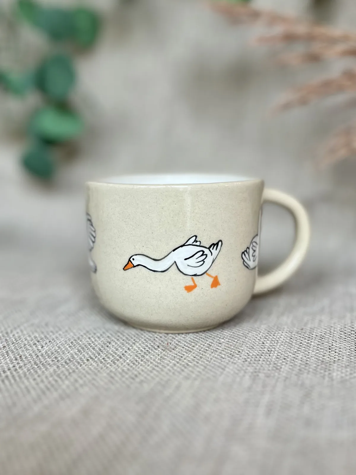 Ręcznie robiony ceramiczny kubek Ceranika z aplikacją ptak gęś