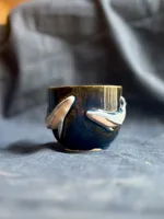 Ręcznie robiony ceramiczny kubek Ceranika z aplikacją wieloryba