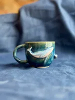 Ręcznie robiony ceramiczny kubek Ceranika z aplikacją wieloryba